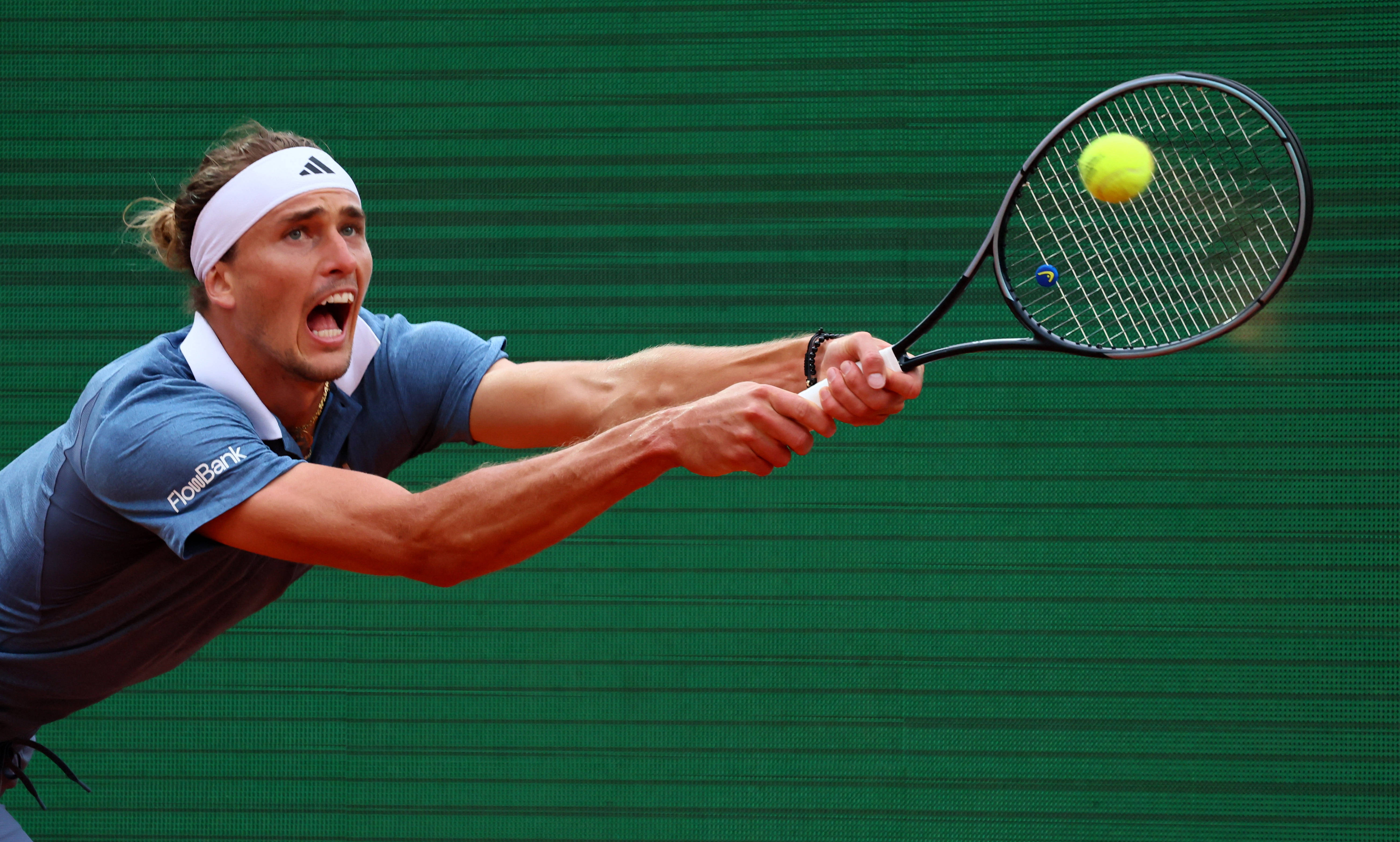 英国网球队碾压世界网球队，兹维列夫高光表现的简单介绍