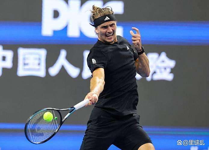 关于世界网球队爆冷日本网球队，兹维列夫打破历史纪录的信息