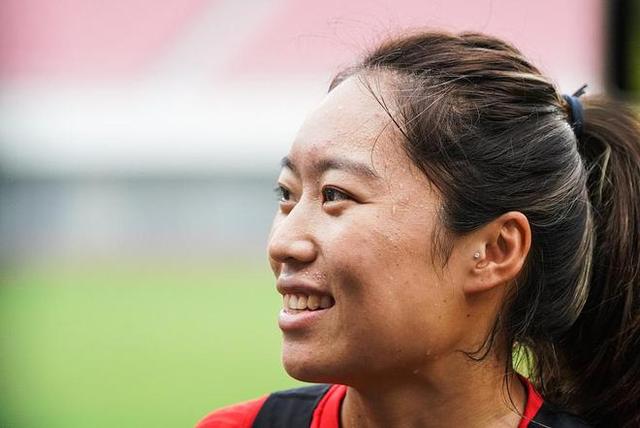 开云APP-关于扬眉吐气：女足队员精神状态高昂的信息