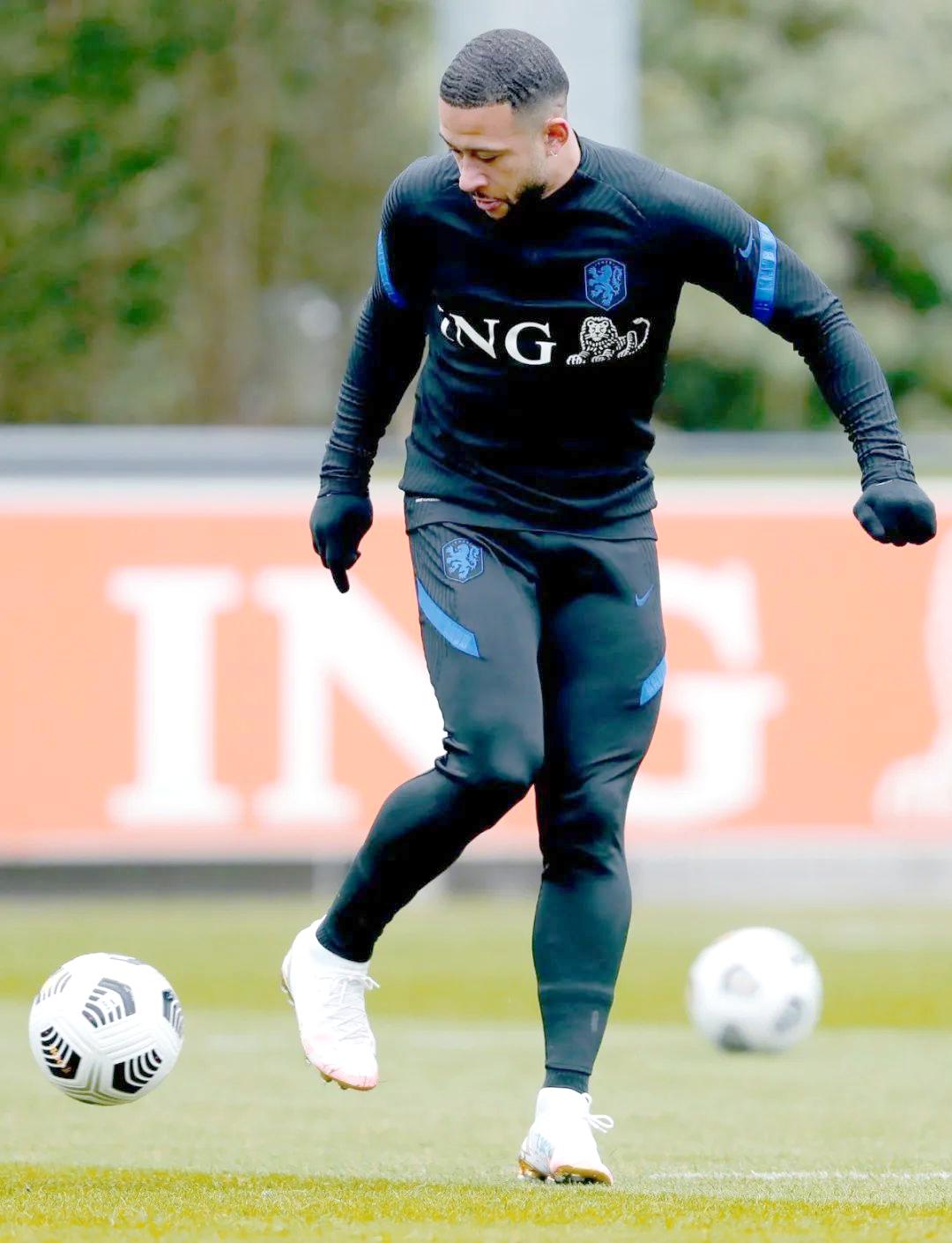 开云体育在线-实力对抗！欧洲杯预选赛各队备战全力的简单介绍