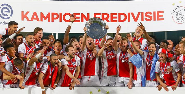 阿贾克斯艰难取胜，勇夺半决赛资格的简单介绍