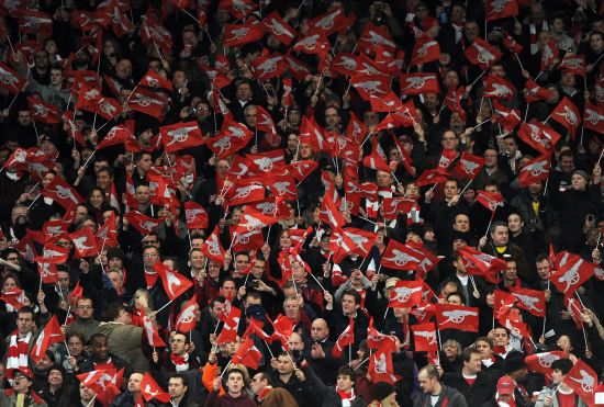 阿森纳走出低谷，新赛季状态神勇贯穿全程