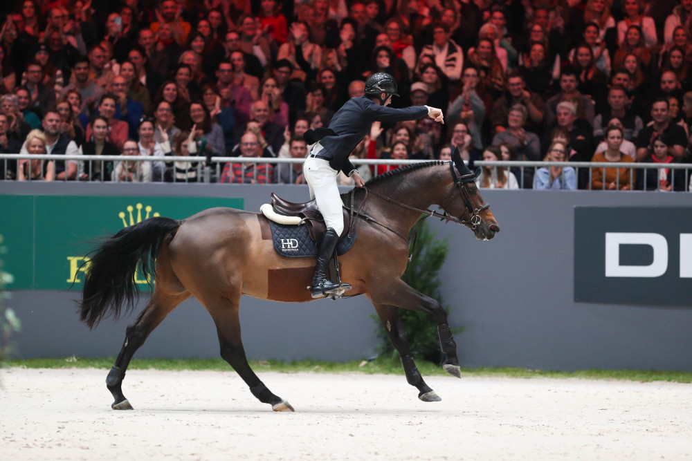 瑞典运动员在马术比赛中表现出众