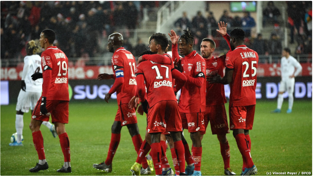 包含瓦朗谢纳客场大胜克莱蒙，壮志依旧的词条