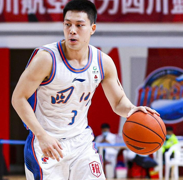 治愈伤势脚步严谨，球队心态健康的简单介绍