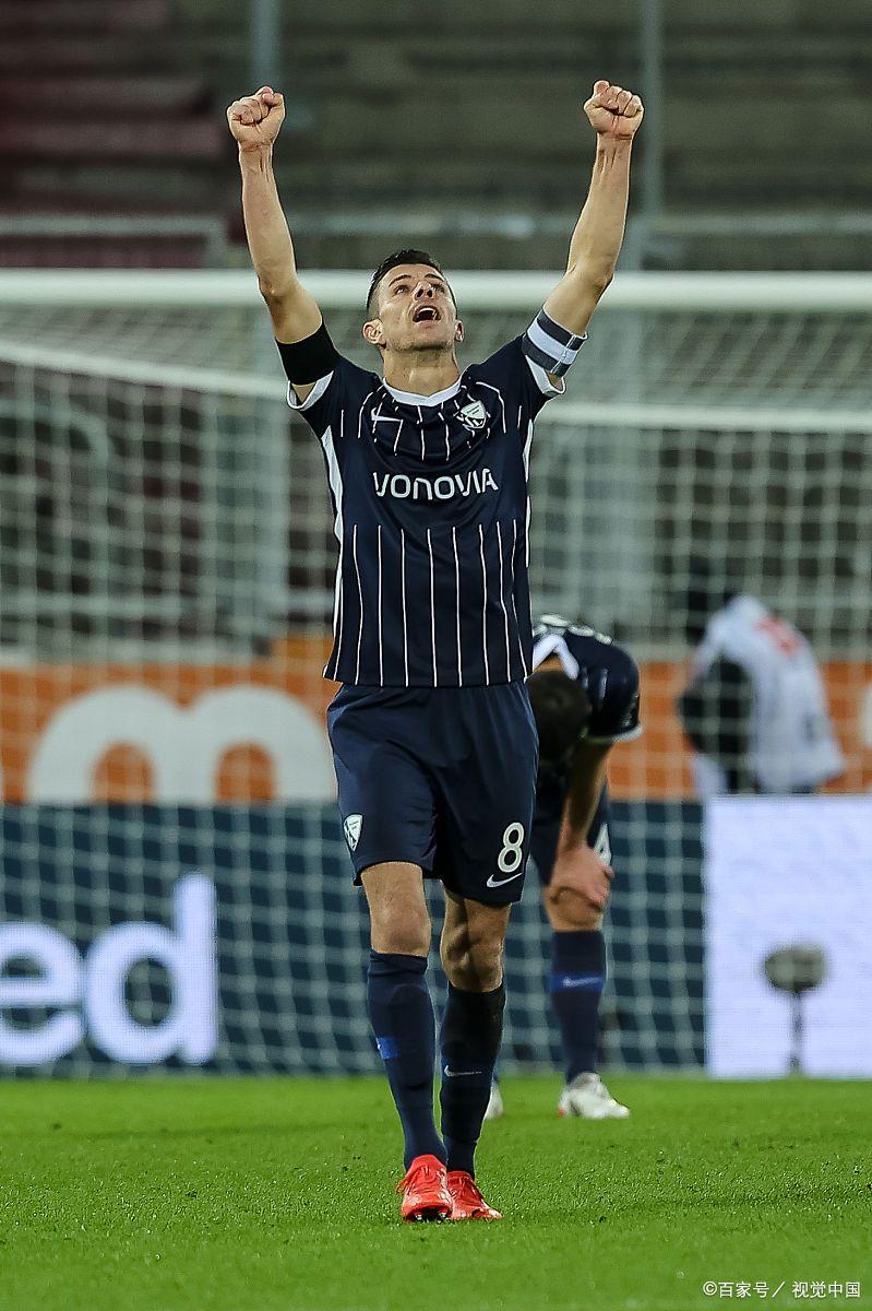 斯图加特队在客场战胜波鸿，坐稳积分前列的简单介绍