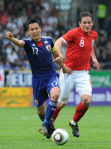 关于日本羽毛球队鏖战英格兰羽毛球队，谌龙送出助攻的信息