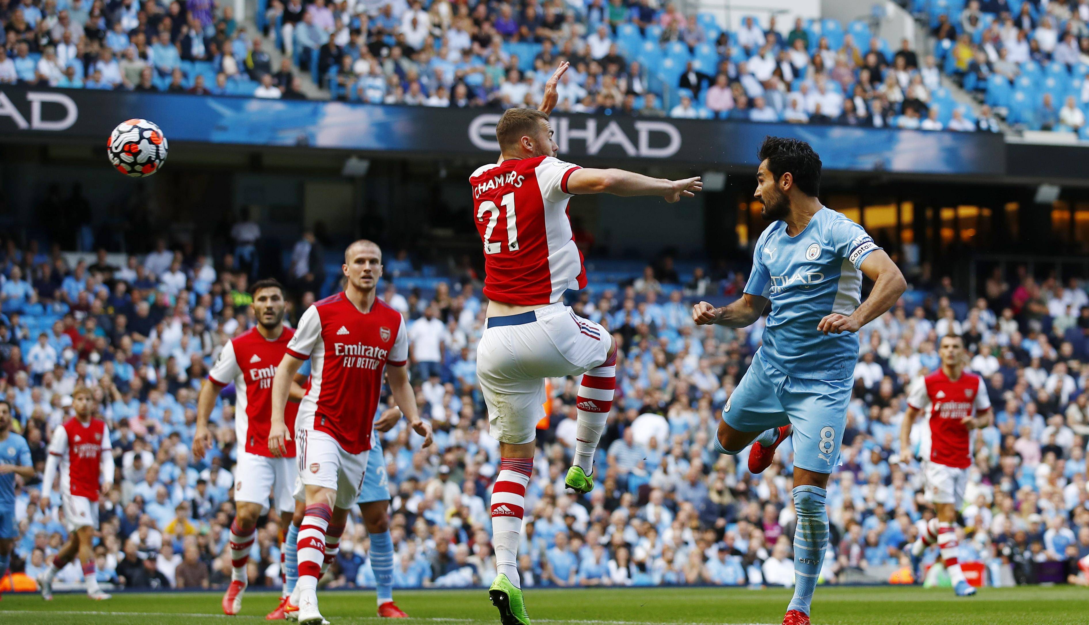 瑞士险胜曼城，苏亚雷斯刷新纪录