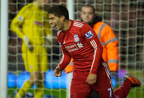 瑞士险胜曼城，苏亚雷斯刷新纪录