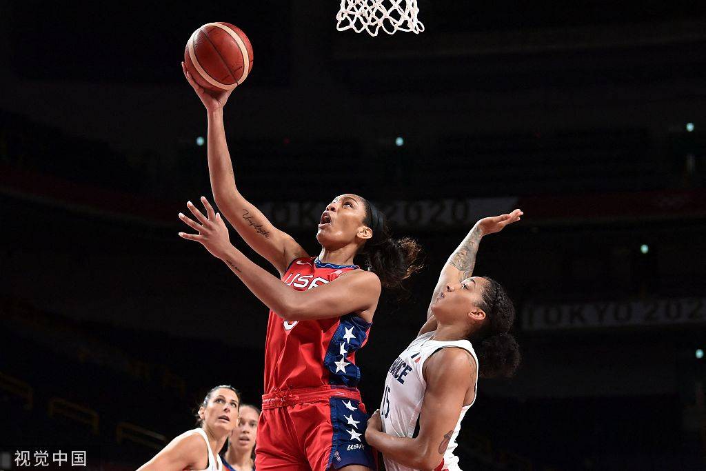 日本队完胜法国队，奥恰洛夫惊艳四座的简单介绍