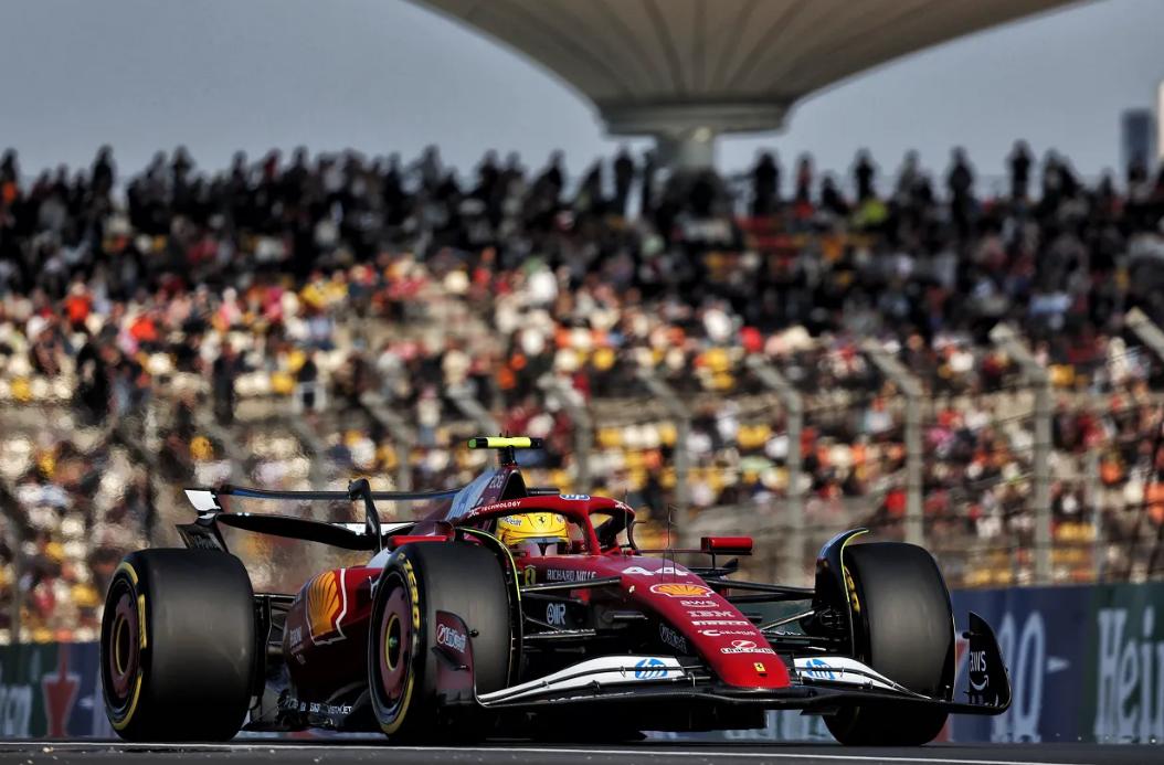 关于索伯车队碾压哈斯车队，诺里斯状态火热的信息