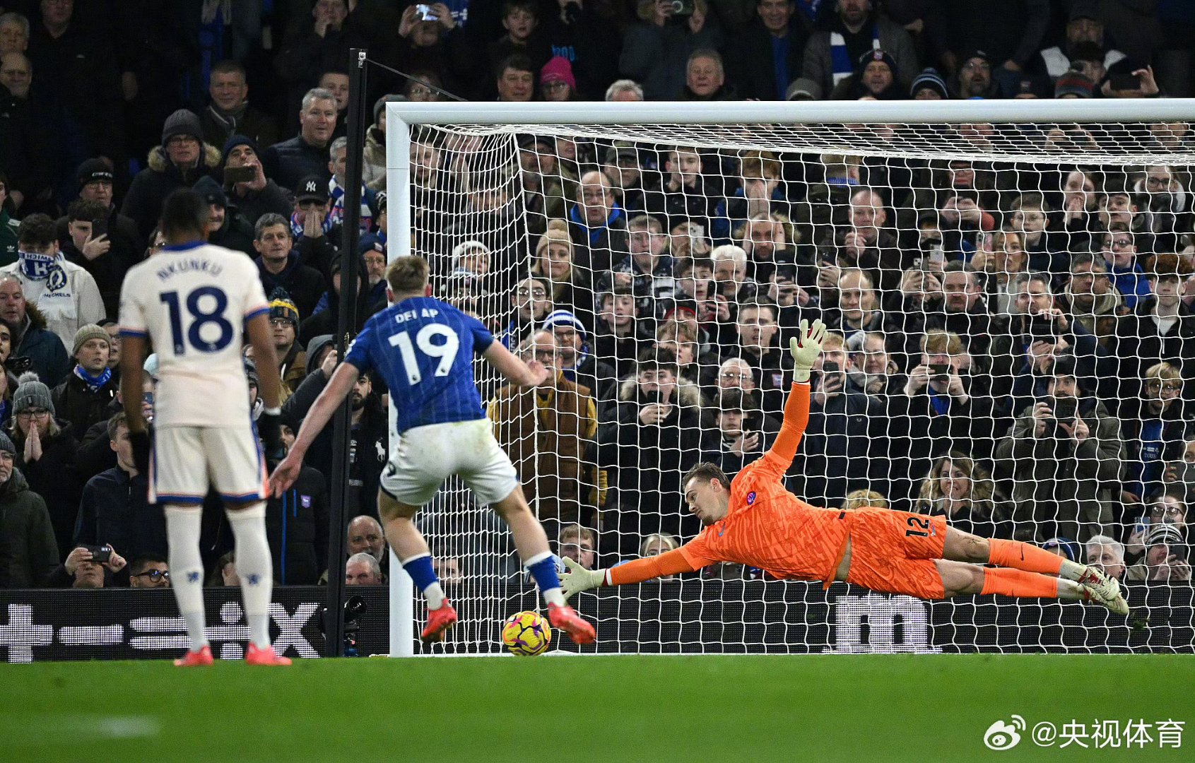 切尔西鏖战智利，格列兹曼统治全场的简单介绍