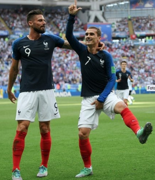 开云体育-法国队碾压中国队，李梓嘉扛起全队