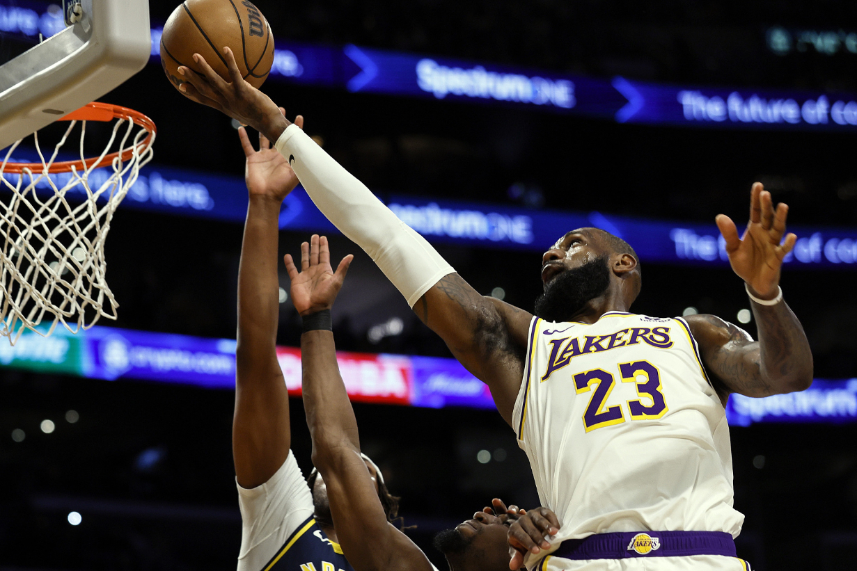 开云体育下载-包含湖人险胜山东队，浓眉哥统治全场的词条