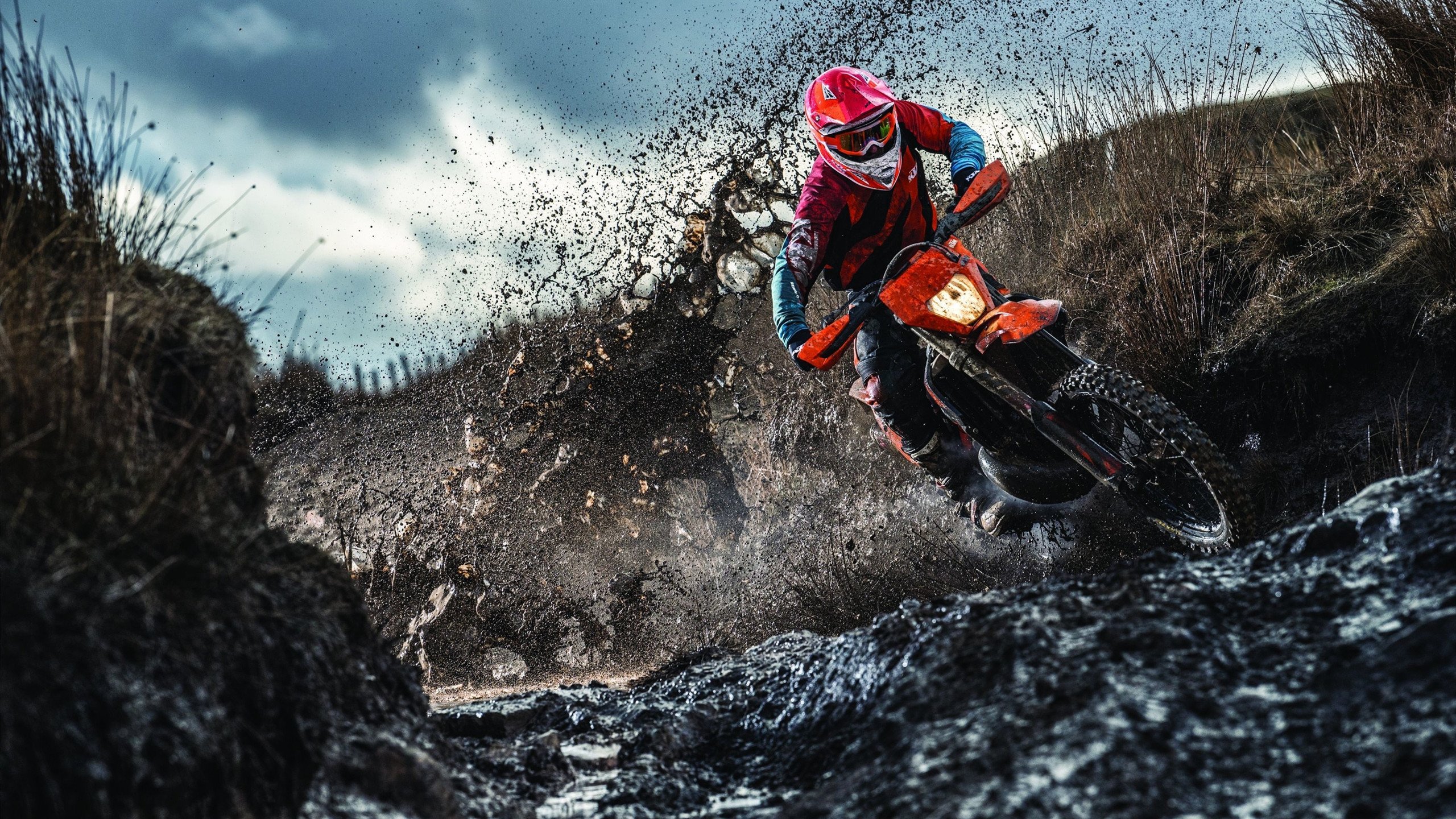 奥运周期关键战之夜，贝林厄姆点燃赛场